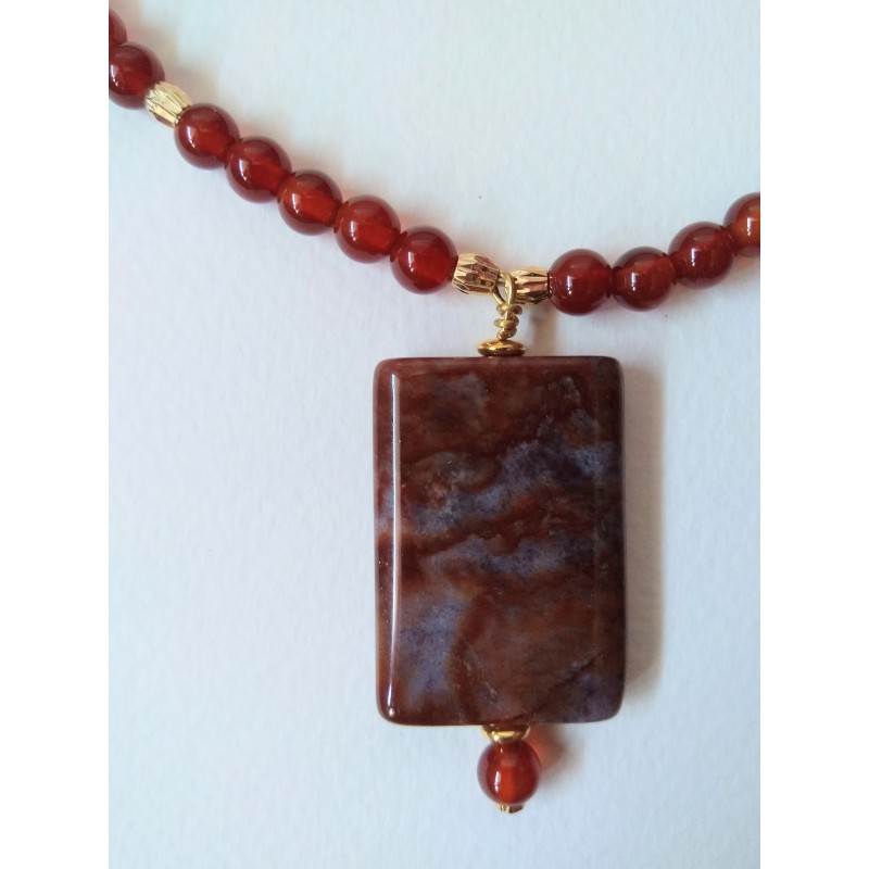 Collier "Rêve de Mandchourie", pierres naturelles: agate rouge et agate de Mandchourie, création Martine Portelli, Marseille