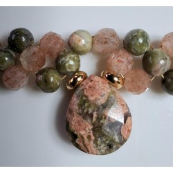 Collection Dentelles de Perles: bracelet unakite et pierre de soleil SOLEIL ROSE, création Martine Portelli, Marseille