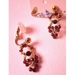 Collection Dentelles de perles: Boucles d'oreilles Clips en grenats rouge et vert PETALES