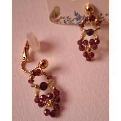 Collection Dentelles de perles: Boucles d'oreilles Clips en grenats rouge et vert PETALES