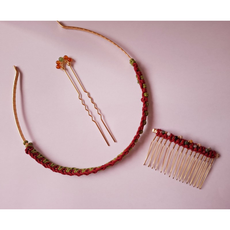 Serre-tête  macramé de soie Fraise des bois, création Martine Portelli