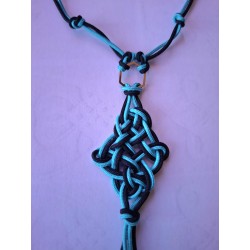 Collier soie macramé Entrelacs Turquoise et Noir