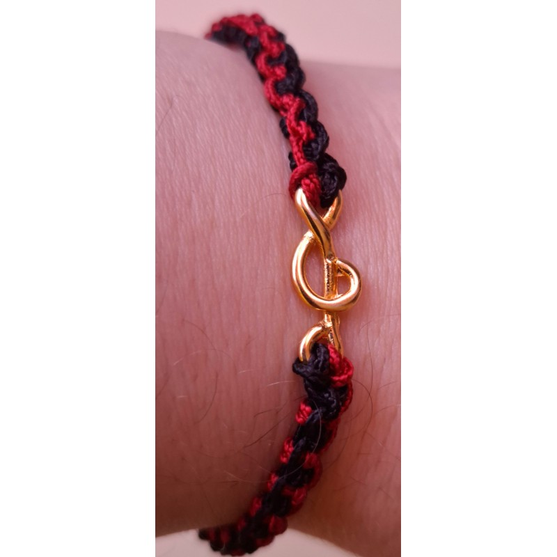 Bracelet coulissant soie macramé Clé de sol, création Martine Portelli