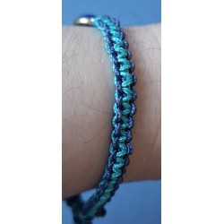 Bracelet coulissant en soie naturelle macramé et lapis lazuli Outremer