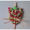 Pendentif en macramé de soie, agate verte et cornaline Chat