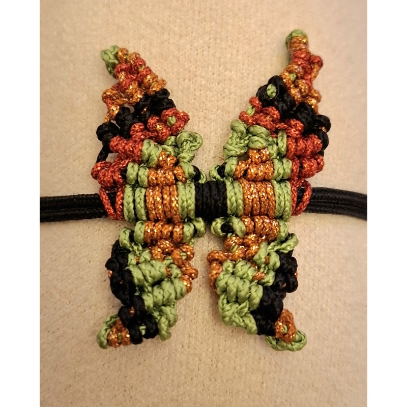 Bracelet coulissant en macramé de soie Papillon Orangé (grand format), création Martine Portelli