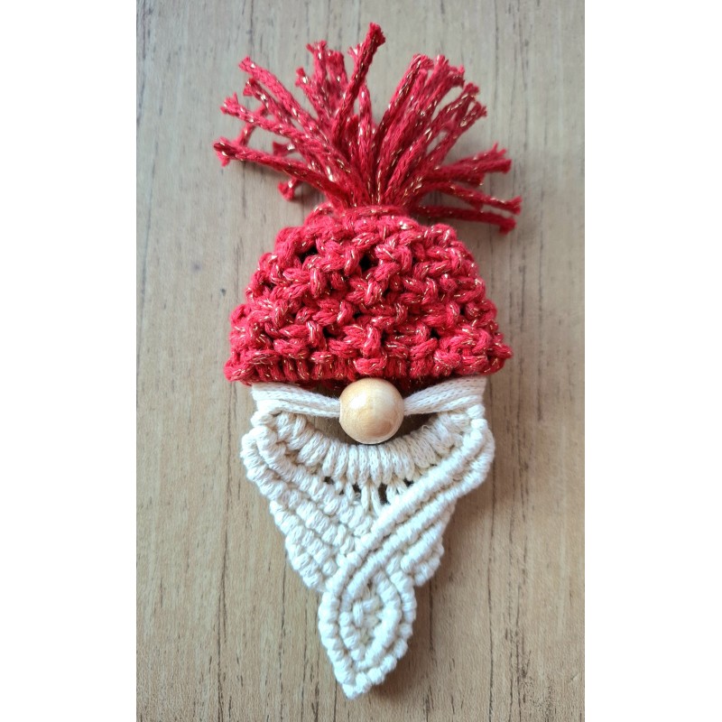 Père Noël en macramé de coton, création Martine Portelli