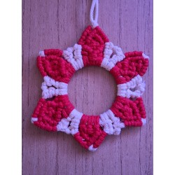 Couronne de Noël en macramé de coton, création Martine Portelli