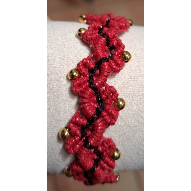 Bracelet coulissant en macramé de coton ciré Valentine, création Martine Portelli