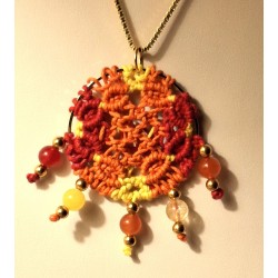 Pendentif macramé de coton...