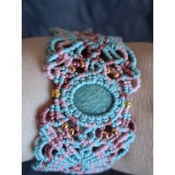 Manchette ajustable en macramé de coton ciré et Amazonite zébrée Lilou