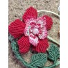 Pendentif en micro-macramé de coton La Fine Fleur