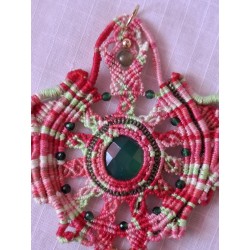 Pendentif micro macramé de coton , onyx vert et aventurine Melon d'eau